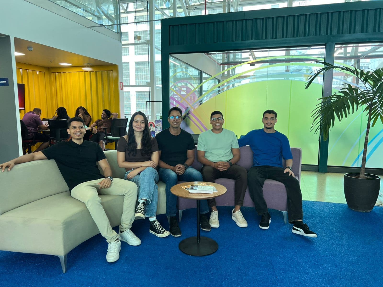 Utilize IA para acelerar processos e inovação.